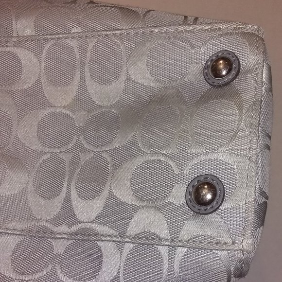 Vintage Coach Signature Penelope F16540 Handbag - Picture 15 of 16